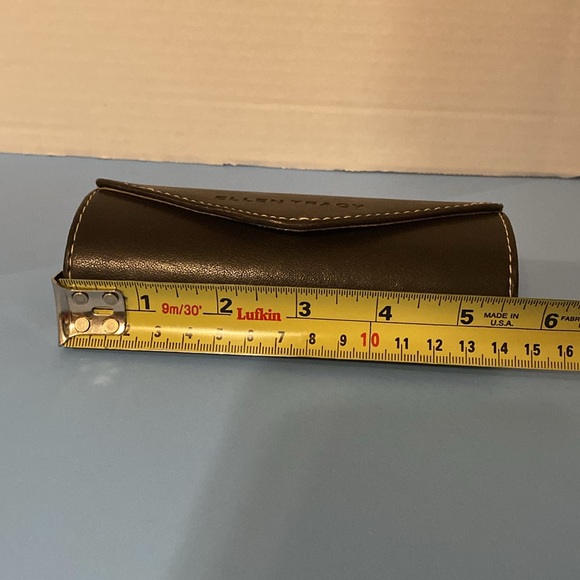 Ellen Tracy Brown Eyeglass Case ( 3 ) - Picture 4 of 6